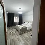Center Apartamento *