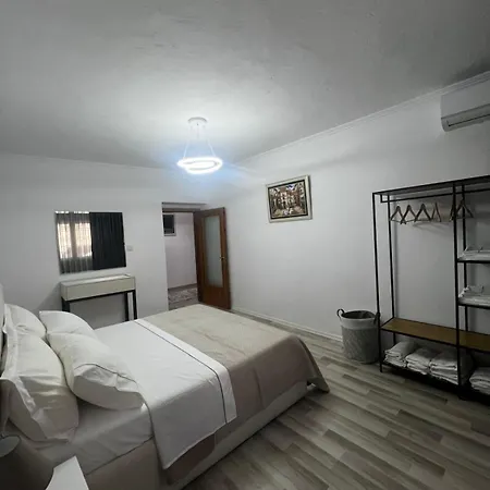 公寓 Center 地拉那